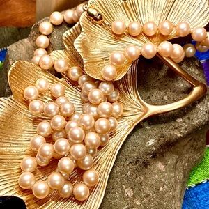 Vintage Monet Faux Pearl Necklace Ivory/Pale Pink Glass Bead Strand 29” 1950s–70